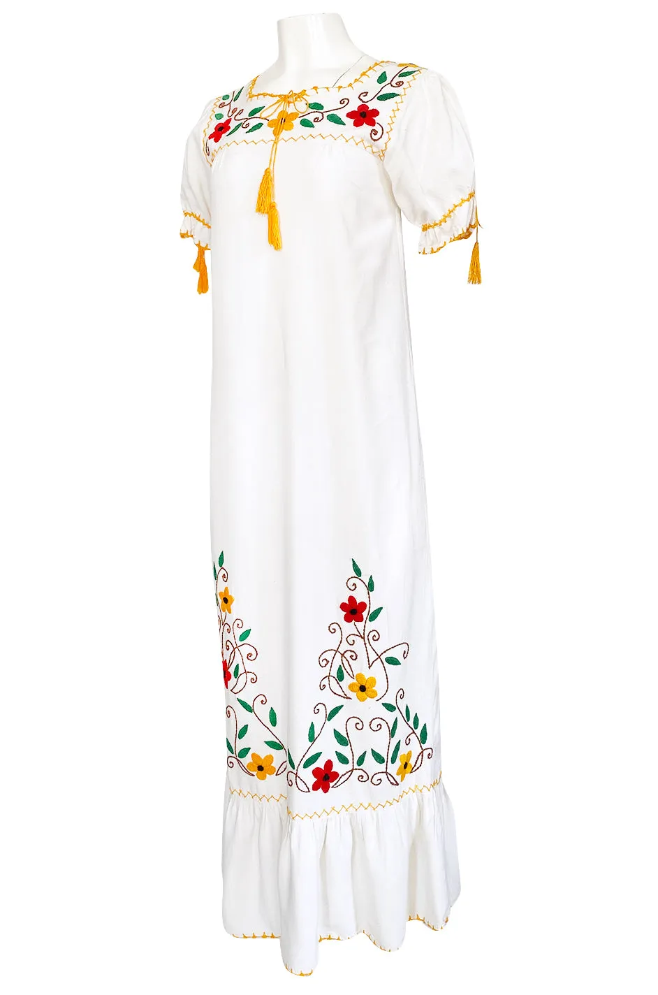 1950s Handmade Mexican Floral Embroidered White Cotton Dress