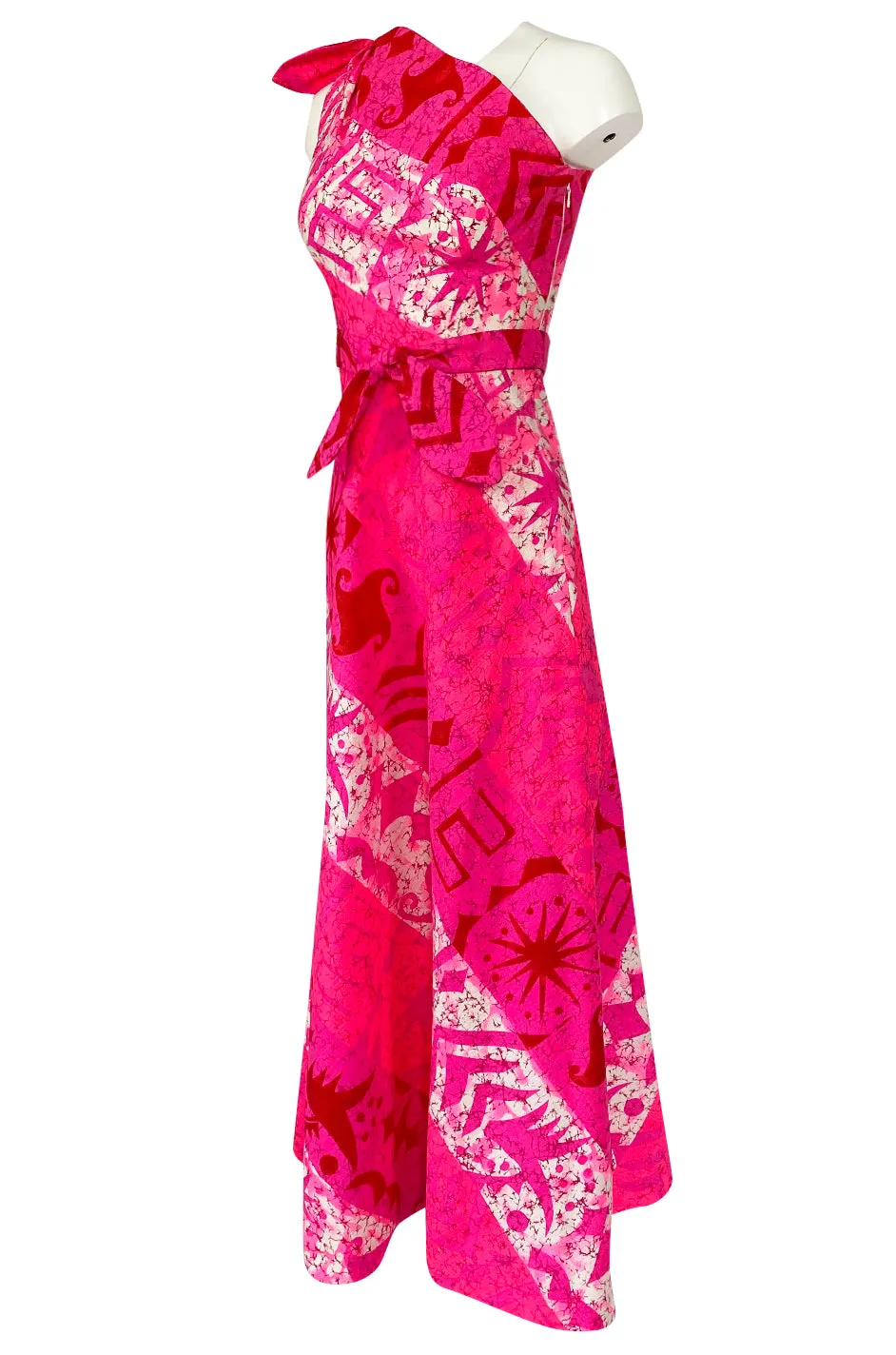 1960s B.Cohen One Shoulder Vibrant Pink Printed Barkcloth Hawaiian Dress