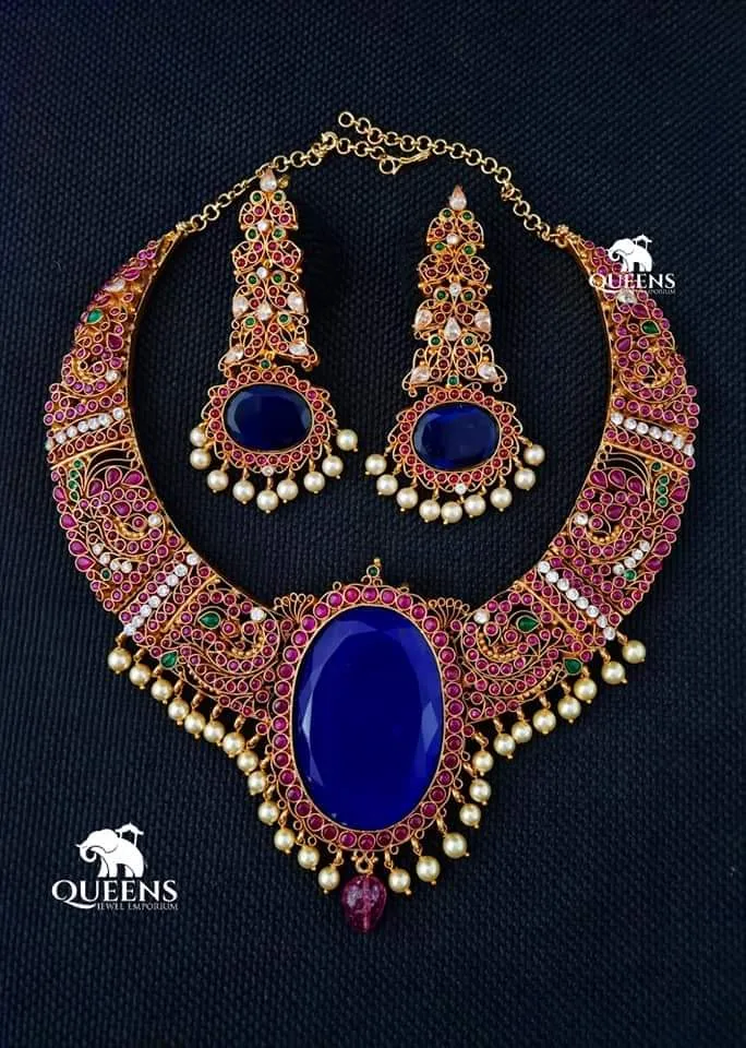 ARYAMALA NECKLACE