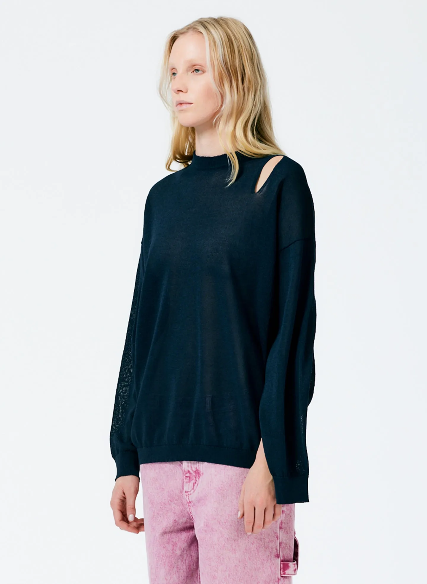 Crispy Viscose Slit Detail Oversized Pullover