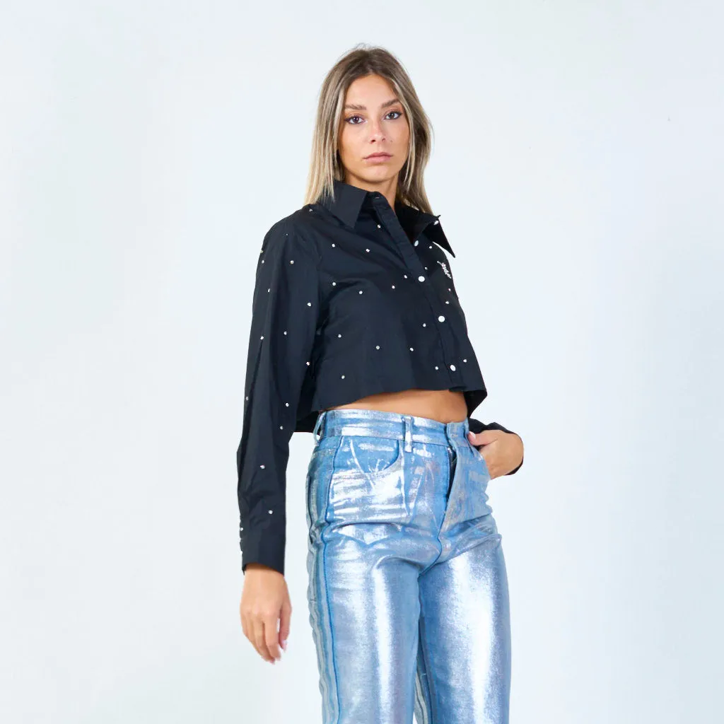 Cropped embellished shirt with "Love" detail wholesale