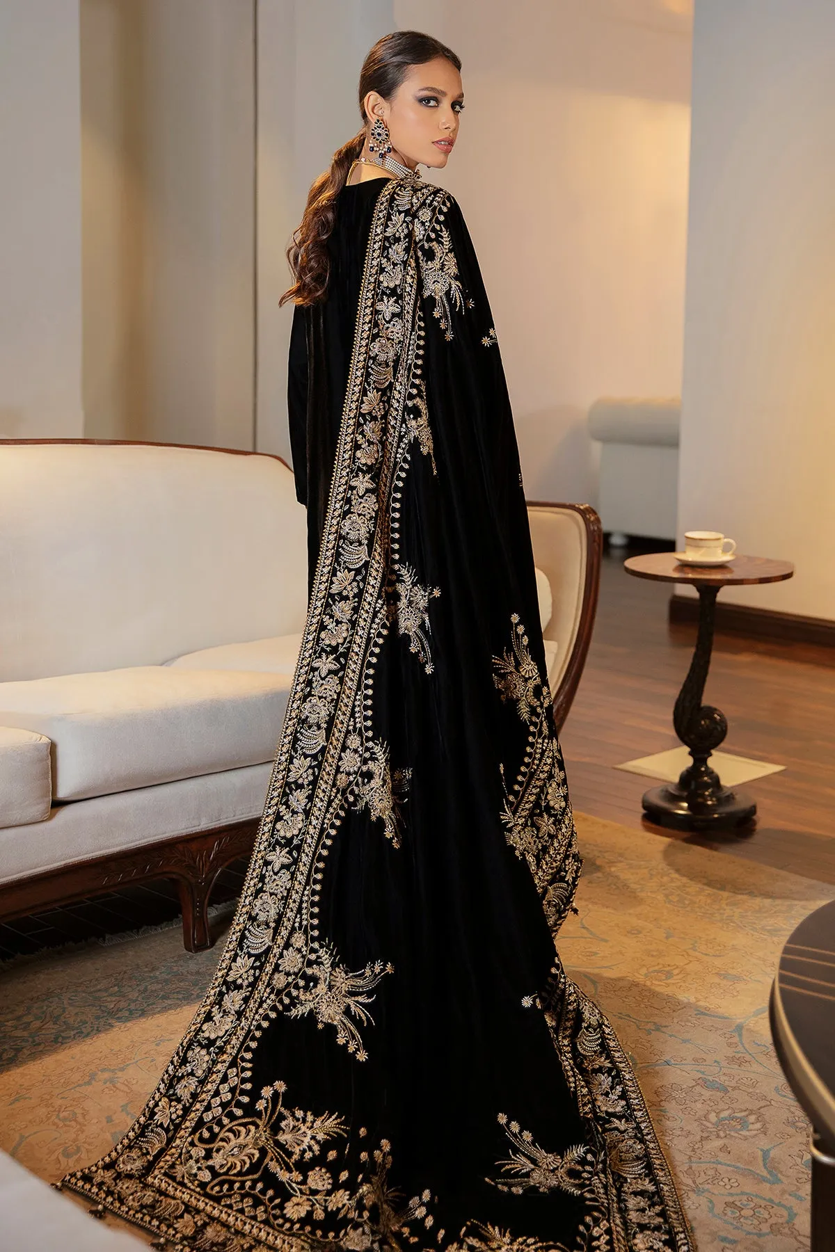 EMBROIDERED VELVET SHAWL VS-24