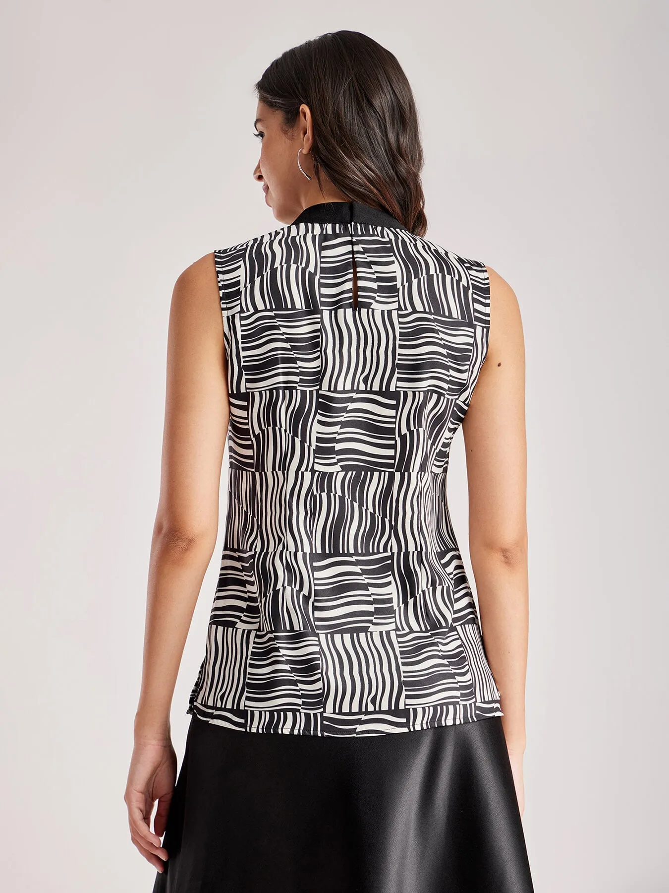 Geometric Print Sleeveless Top - Black And Off White