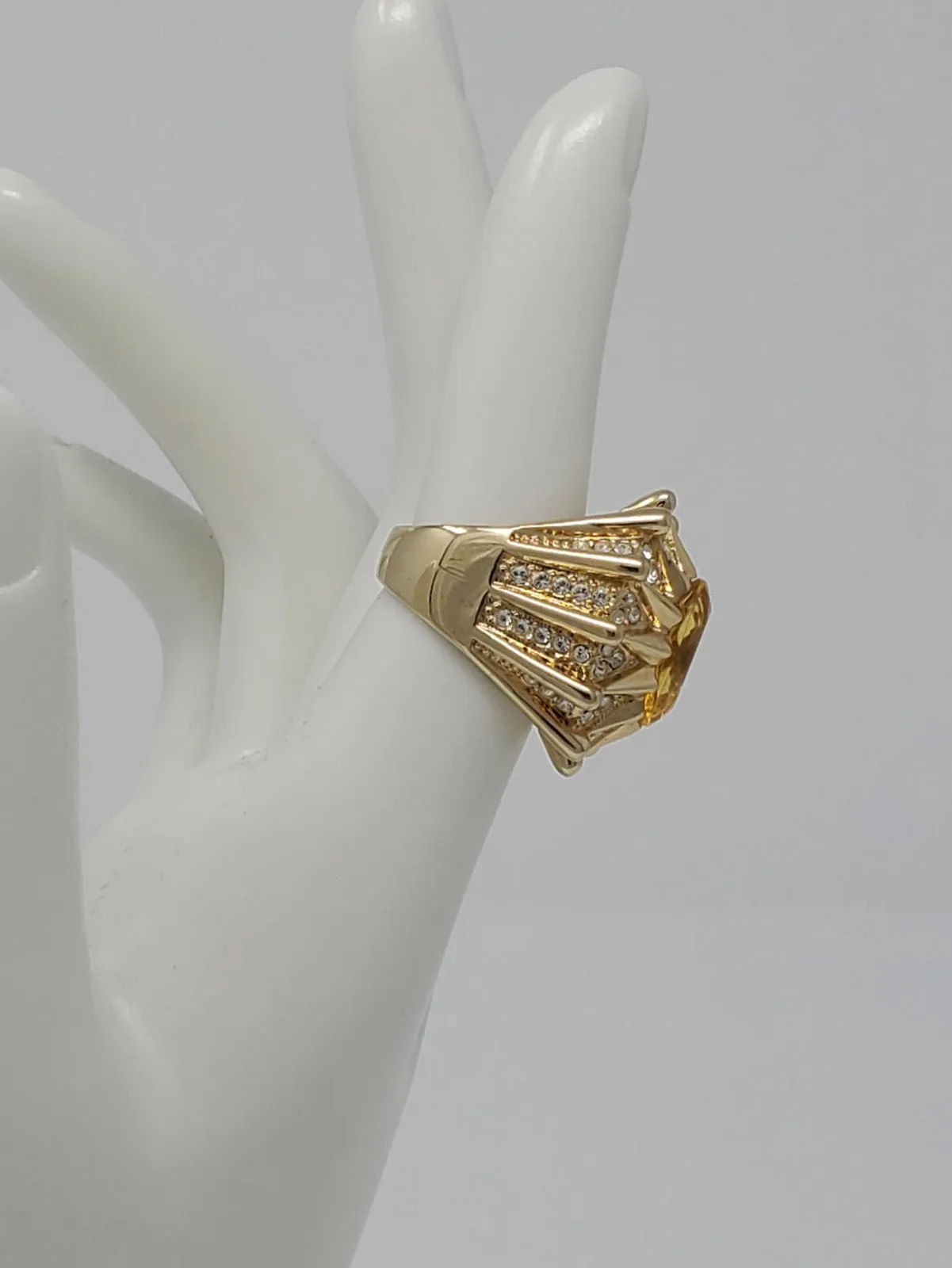 Vintage Gold & Yellow Size 7 Brass Starburst Cocktail Ring